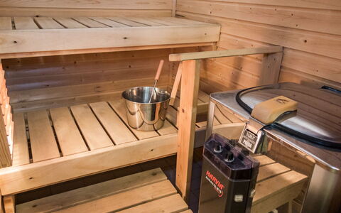 Aaria: Madera, Cabaña, Manchas De Madera, Madera Dura, Cuarto De Troncos, Tablón, Techo, Material Natural, Maderas, Edificios Del Jardín