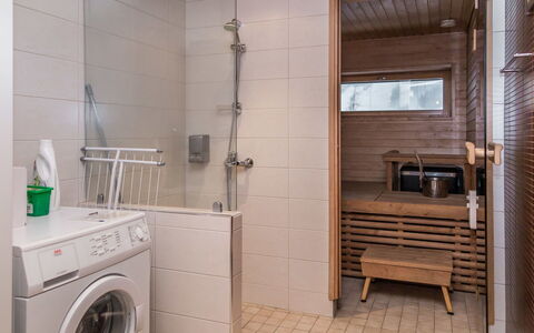 Tahko Spa Junior Suite Orange A6: Madera, Cabaña, Manchas De Madera, Madera Dura, Cuarto De Troncos, Tablón, Techo, Material Natural, Maderas, Edificios Del Jardín