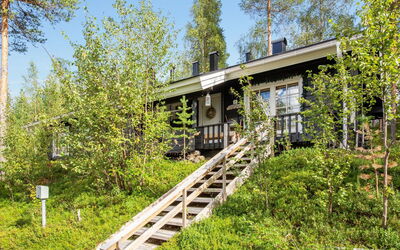 Lomaylläs F84 Palovaarankaarre 22A