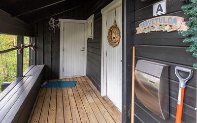 Lomaylläs F84 Palovaarankaarre 22A