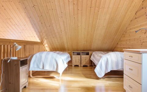 Hilla 2: Cabaña, Casa, Casa, Edificios Del Jardín, Vía Muerta, Cuarto De Troncos, Casa De Campo, Inmuebles, Cobertizo, Yarda