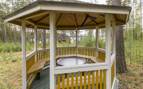 Villa Kukkapää: Madera, Cabaña, Cuarto De Troncos, Bosque, Cobertizo, Edificios Del Jardín, Alerce, Bosque, Manchas De Madera