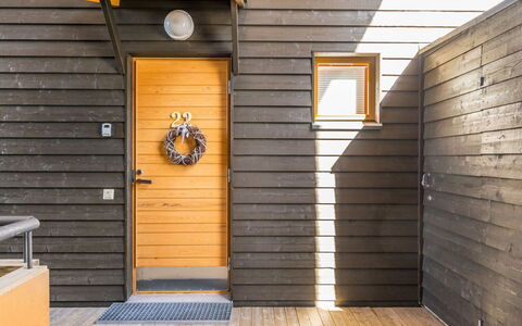 Karhunvartijan Linna C22: Madera, Vía Muerta, Cabaña, Casa, Casa, Tablón, Edificios Del Jardín, Cuarto De Troncos, Madera Dura, Porche