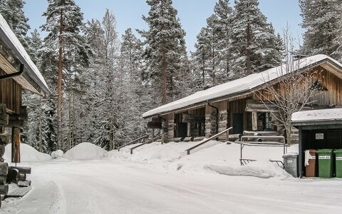 Vuokatinportti B 9: Madera, Vía Muerta, Cabaña, Casa, Casa, Tablón, Edificios Del Jardín, Cuarto De Troncos, Madera Dura, Porche