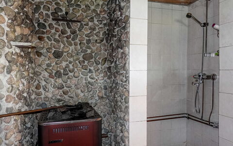 Kulpakko 2: Cabaña, Casa, Casa, Edificios Del Jardín, Vía Muerta, Cuarto De Troncos, Casa De Campo, Inmuebles, Cobertizo, Yarda