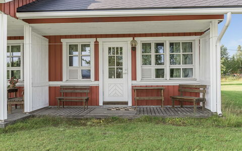 Ylläskarpalo 1 Päätyhuoneisto: Ventana, Madera, Casa, Puerta, Casa, Cabaña, Techo, Porche, Vía Muerta, Madera Dura