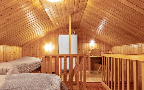 Ylläskarpalo 3 Päätyhuoneisto: Madera, Vía Muerta, Techo, Cabaña, Casa, Casa, Puerta, Porche, Edificios Del Jardín, Casa De Campo