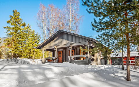 Marttalanmäki: Nieve, Árbol, Invierno, Madera, Rama, Casa, Casa, Cabaña, Techo, Congelación
