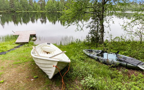 Imponlampi: Barco, Agua, Entorno Natural, Watercraft, Paisaje Natural, Barcos Y Canotaje - Efectos Y Equipo, Banco, Camino Acuático