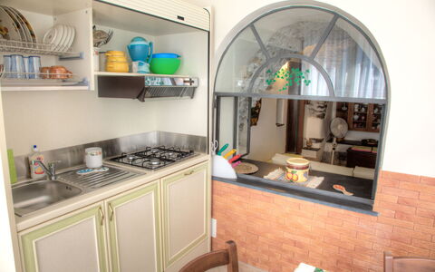 Casa Del Sole - San Bartolomeo Al Mare: Propiedad, Habitación, Cocina, Arquitectura, Mueble, Edificio, Diseño De Interiores, Arco, Gabinetes, Bienes Raíces