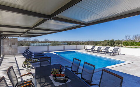 Umag 516: Piscina, Material Compuesto, Sombra, Mueble Para Exteriores, Silla, Diseño, Estructura Al Aire Libre, La Luz Del Día, Patio, Pérgola