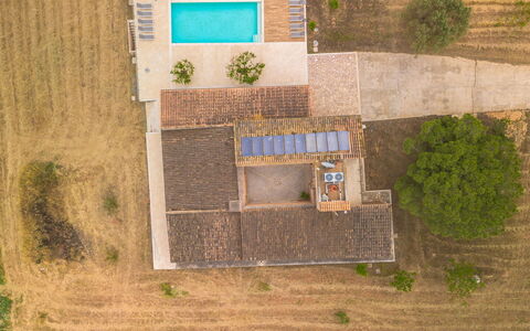 Can Toni: Piscina, El Terreno Del Lote, Inmuebles, Recurso, Casa De Campo, Paisajismo, Jardín, Plantación, Césped, Patio Interior