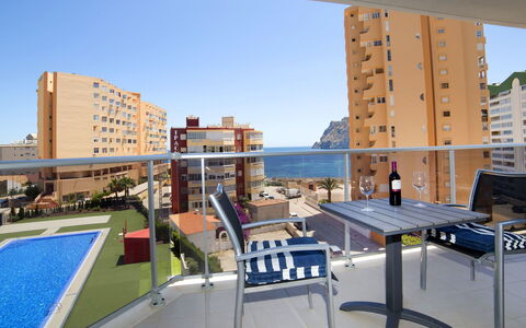 Entremares: Propiedad, Edificio, Departamento, Condominio, Bienes Raíces, Arquitectura, Habitación, Uso Mixto, Casa, Barrio Residencial