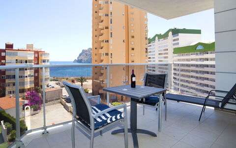 Entremares: Propiedad, Edificio, Habitación, Departamento, Condominio, Bienes Raíces, Mueble, Diseño De Interiores, Balcón, Casa