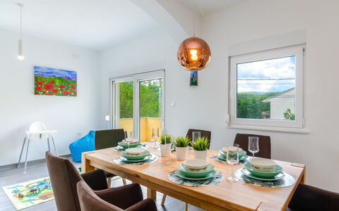 Villa Anđelika: Habitación, Comedor, Mueble, Propiedad, Verde, Diseño De Interiores, Mesa, Turquesa, Edificio, Techo