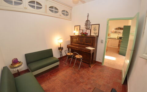 Collina Lagomare: Habitación, Propiedad, Edificio, Mueble, Casa, Suelo, Bienes Raíces, Diseño De Interiores, Sala