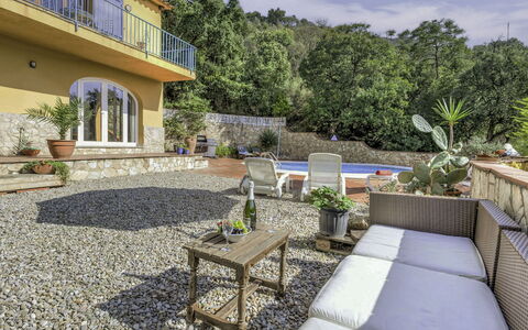 La Teulada: Recurso, Piscina, Mueble Para Exteriores, Silla, Maceta, Eco Hotel, Inmuebles, Planta De Casa, Losa, Patio