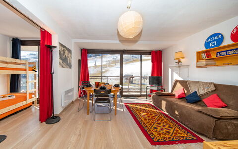 Alojamiento:&nbsp;Baikonour 210.9