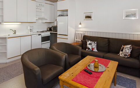Loma-Koli 7: Mueble, Silla, Mueble Para Exteriores, Mesa, Madera, Mesa Al Aire Libre, Cocina Y Comedor Mesa, Sombra, Jardín, Paraguas