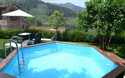 Casa Max: Piscina, Propiedad, Ocio, Recurso, Casa, Eco Hotel, Bienes Raíces, Patio Interior, Hierba, Árbol