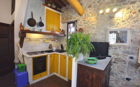 Il Nido: Propiedad, Habitación, Edificio, Casa, Cocina, Diseño De Interiores, Bienes Raíces, Mueble, Mostrador, Casa