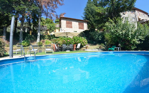 Il Nido: Piscina, Propiedad, Ocio, Edificio, Bienes Raíces, Casa, Agua, Vacaciones, Recurso, Villa