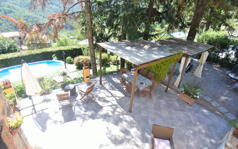 Il Nido: Propiedad, Mesa, Casa, Botánica, Habitación, Patio, Árbol, Bienes Raíces, Mueble, Patio Interior