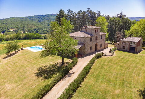 Villa Fabbri: Cielo, Planta, Edificio, Ventana, Árbol, Paisaje Natural, Casa, El Terreno Del Lote, Barrio Residencial, Pradera