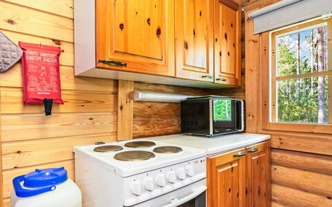 Villa Paloska, Cjoe054: Madera, Piso, Electrodoméstico, Cocina, Manchas De Madera, Suelo, Cuarto De Troncos, Lavabo, Aparato De Cocina, Madera Dura