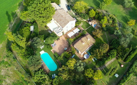 La Villa Di Ostra: Vista Panorámica, Fotografía Aérea, Paisaje, Inmuebles, Diseño Urbano, Fotografía, Barrio Residencial, Bienes Raíces, El Terreno Del Lote, Casa