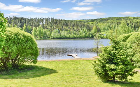Nuppulanranta 14: Árbol, Banco, Casa, Cabaña, Lago, Estanque, Bosque, Cuarto De Troncos