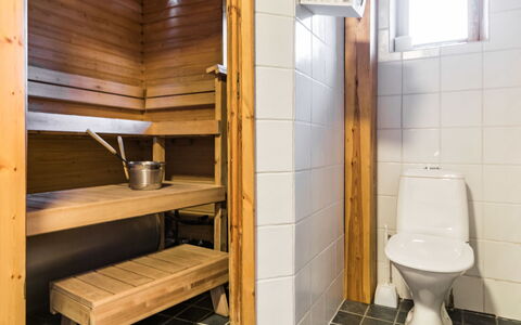 Nuppulanranta 14: Mueble, Silla, Mueble Para Exteriores, Mesa, Madera, Mesa Al Aire Libre, Cocina Y Comedor Mesa, Sombra, Jardín, Paraguas