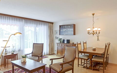 Rustica Apt. M: Mesa, Mueble, Silla, Planta, Madera, Marco, Sala, Encendiendo, Diseño De Interiores, Planta De Casa