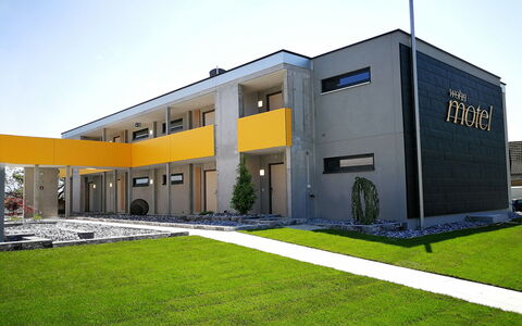 Alojamiento:&nbsp;Wohnmotel 100.3