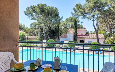 La Marina: Piscina, Recurso, Sombra, Balcón, Inmuebles, Hotel, Paisajismo, Villa, Yarda, Mueble Para Exteriores