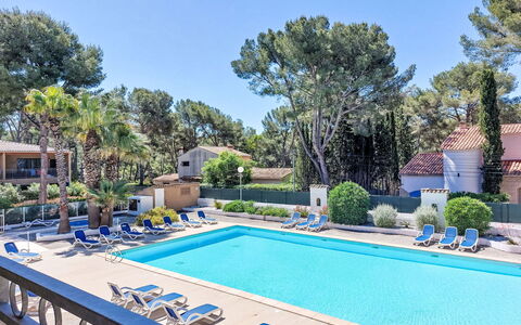 La Marina: Recurso, Piscina, Hotel, Inmuebles, Sombra, Mueble Para Exteriores, Ciudad De Vacaciones, Hacienda, Villa