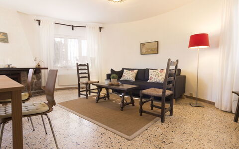 El Dorado Playa - Villa Degas: Mueble, Mesa, Silla, Madera, Encendiendo, Comodidad, Lámpara, Piso, Salón, Sala