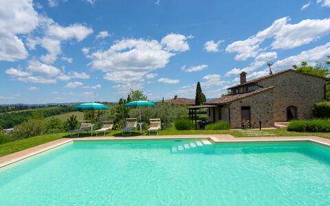 Villa Alba: Propiedad, Piscina, Bienes Raíces, Casa, Cielo, Inmuebles, Edificio, Casa, Agua, Vacaciones