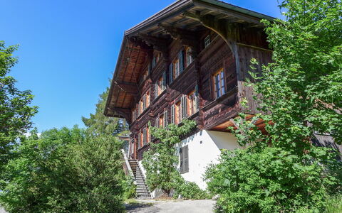 Chalet Ahorni: Casa, Edificio, Árbol, Arquitectura, Área Rural, Cabaña, Hierba, Planta, Paisaje, Casa