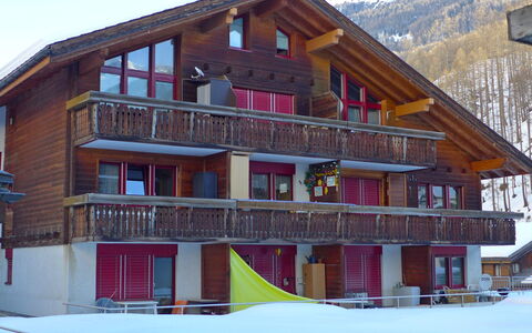 Zermatt 71: Propiedad, Casa, Edificio, Casa, Nieve, Invierno, Arquitectura, Bienes Raíces, Fachada, Departamento