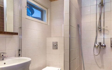 Tahko Spa Suites Orange a 4: Madera, Cabaña, Manchas De Madera, Madera Dura, Cuarto De Troncos, Tablón, Techo, Material Natural, Maderas, Edificios Del Jardín
