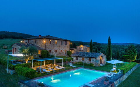 Borgo Gerlino: Piscina, Propiedad, Recurso, Casa, Inmuebles, Edificio, Bienes Raíces, Villa, Casa, Ocio