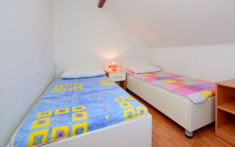 Korčula Vela Luka 107: Mueble, Comodidad, Rectángulo, Madera, Marco De La Cama, Suelo, Almohada, Cama, Casa, Piso