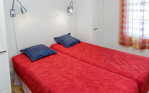 Nelikko a: Diseño De Interiores, Suelo, Piso, Mueble, Textil, Habitación, Habitación, Linos, Cama, Casa