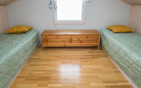 Nelikko a: Suelo, Piso, Madera, Habitación, Diseño De Interiores, Cama, Suelos De Madera, Mueble, Habitación, Techo