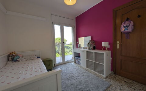 Style: Mueble, Diseño De Interiores, Piso, Suelo, Habitación, Habitación, Departamento, Encendiendo, Cama, Rosado