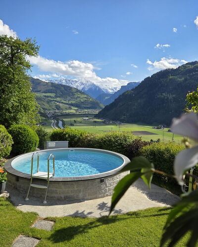 Egger: Piscina, Jardín, Ocio, Cordillera, Eco Hotel, Valle, Bañera, Césped, Paisajismo