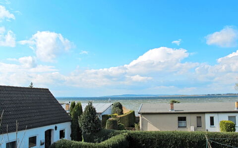 Seeblick: Cielo, Propiedad, Casa, Nube, Casa, Techo, Mar, Cabaña, Edificio, Arquitectura