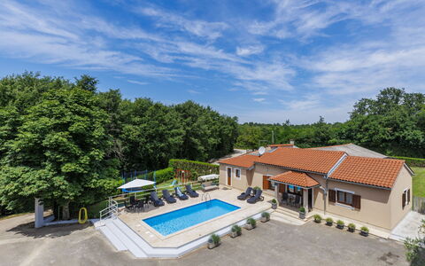 Liberat: Piscina, Recurso, Ocio, Recreación, Inmuebles, Paraguas, Eco Hotel, Sombra, Villa, Hotel
