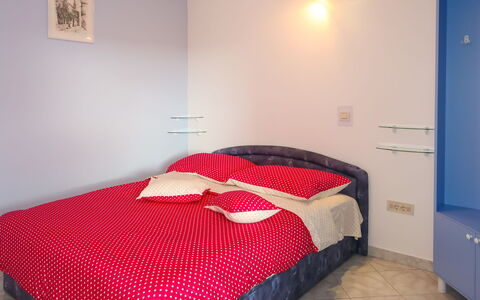 Branka: Mueble, Propiedad, Comodidad, Madera, Diseño De Interiores, Piso, Suelo, Marco De La Cama, Cama, Madera Dura